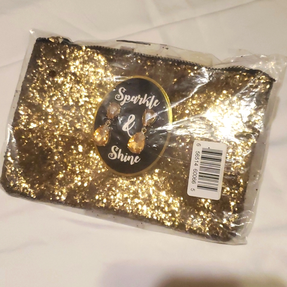 ✨️💖 Sparkle & Shine makeup bag & earrings set 💖✨️